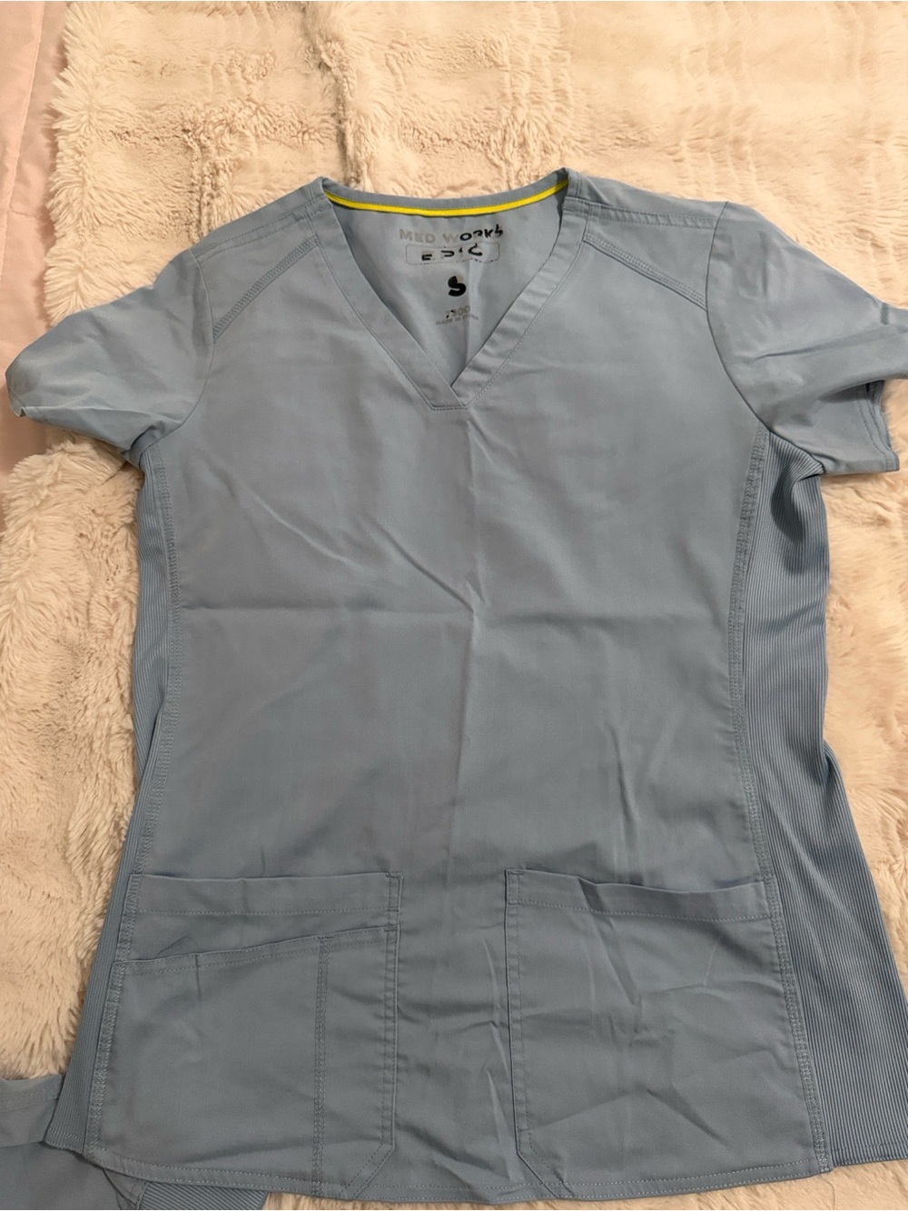 Light Blue V-Neck Medical Scrub Top with Front Pockets
